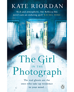 Фото - The Girl in the Photograph