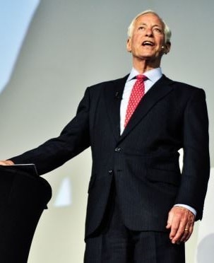 Мақта колготки киген адам